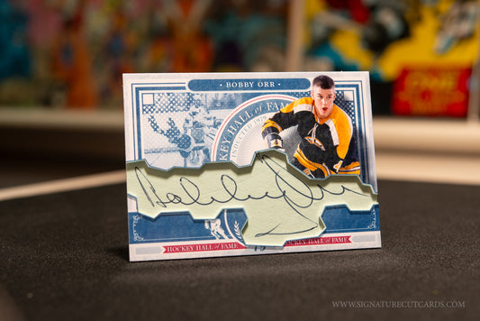 Bobby Orr Boston Bruins HHOF Class Of Signature Cut Card