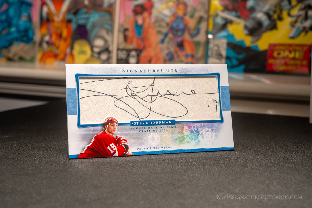 Steve Yzerman Detroit Red Wings HHOF Class of 2009 Tallboy Signature Cut Card