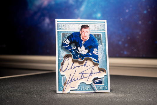 Orland Kurtenbach Toronto Maple Leafs Vintage Signature Cut Card