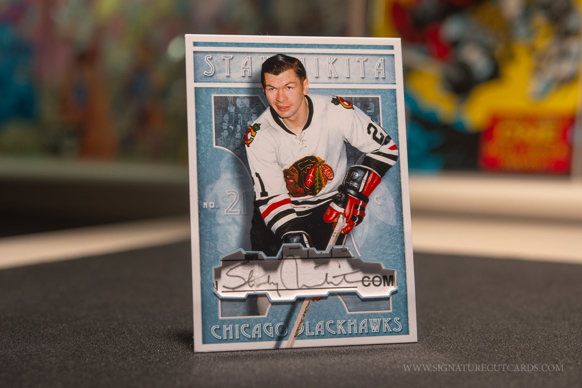 Stan Mikita Chicago Blackhawks Vintage Signature Cut Card